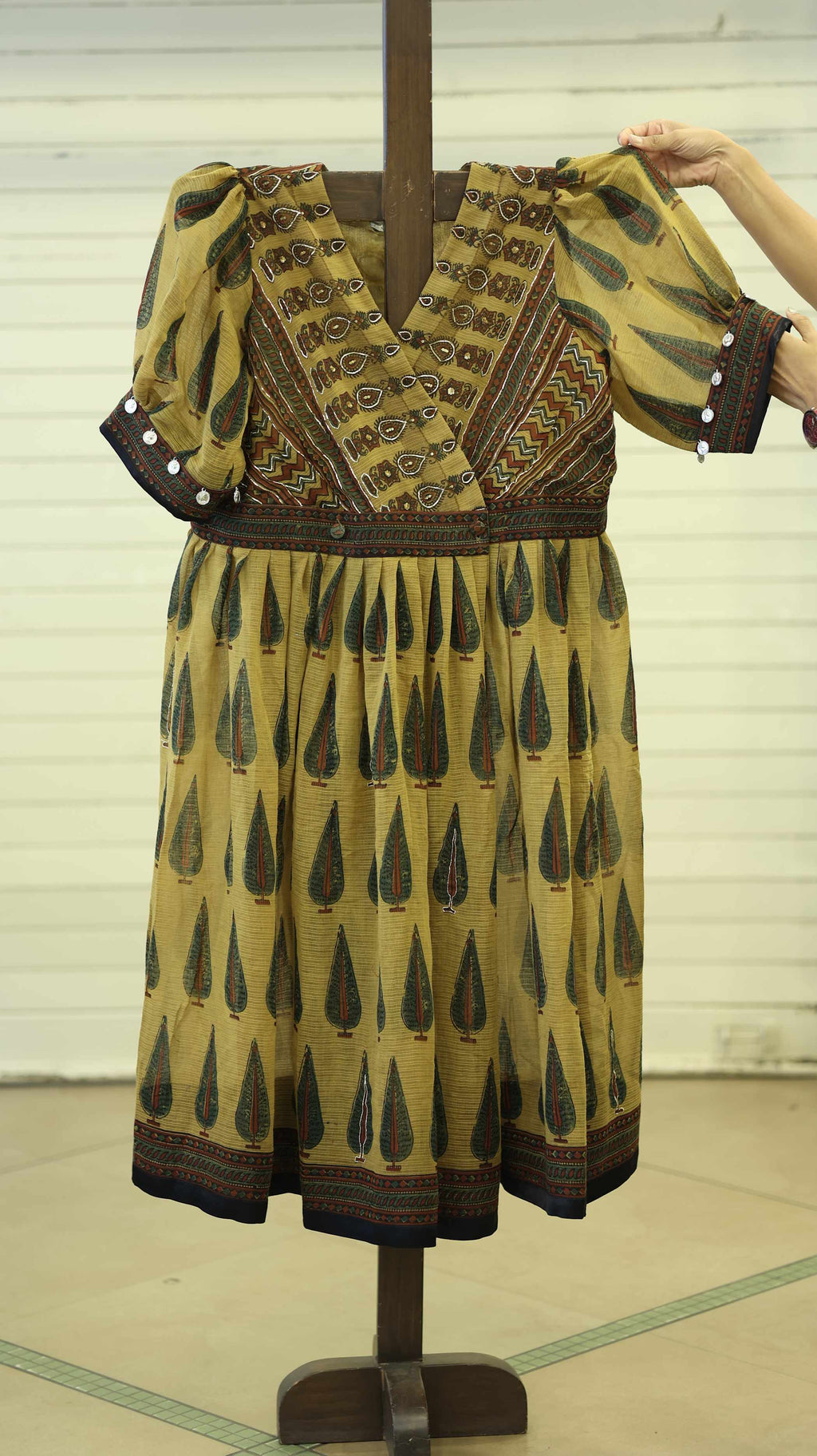 Earthy Kurti Set with Leaf Motif & Ornate Embroidery