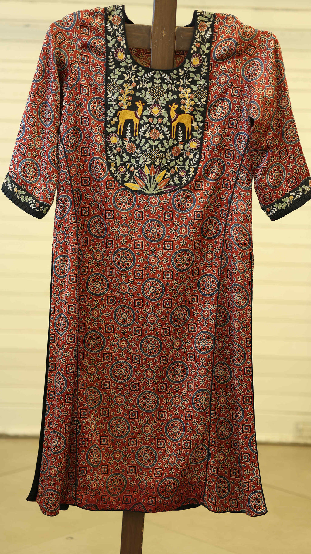 Maroon Kurti Set with Geometric Patterns & Floral Embroidery