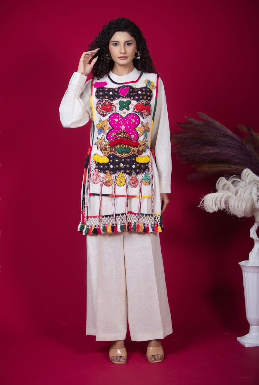 White Three-Piece Set with Embroidery and Cape