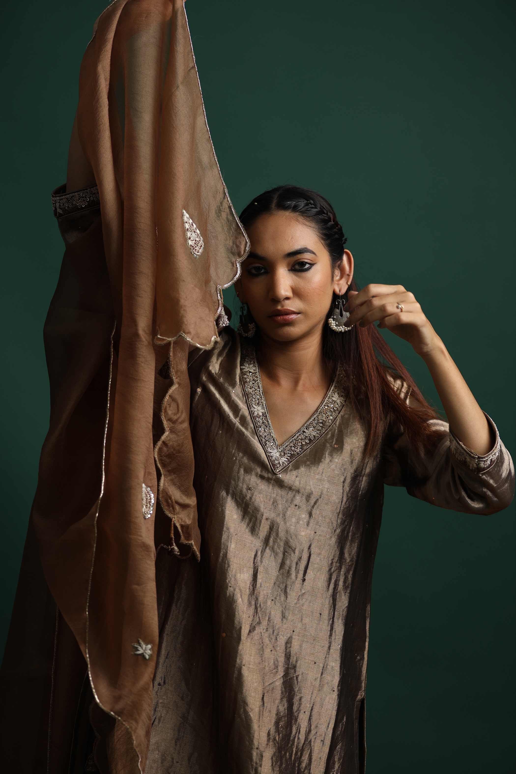 Bronze Jardosh Kurti Set with Zardozi Embroidery & Floral Pants