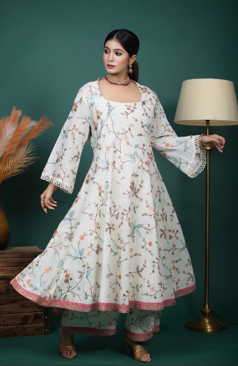 White Kurta Set with Floral Embroidery and Bell Sleeves
