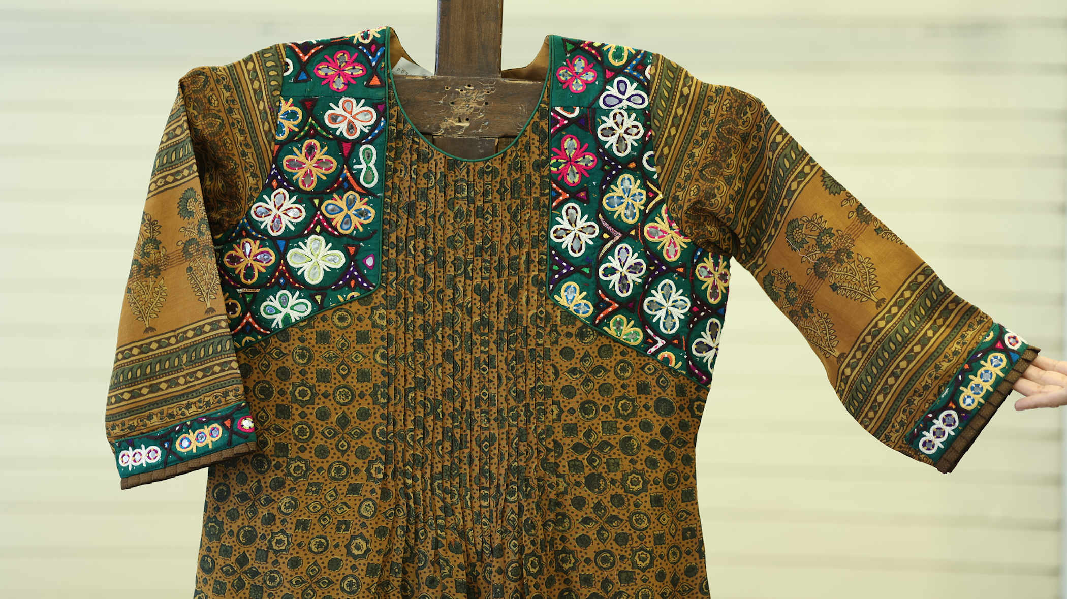 Multicolored Kurti Set with Geometric Floral Embroidery and Block Print