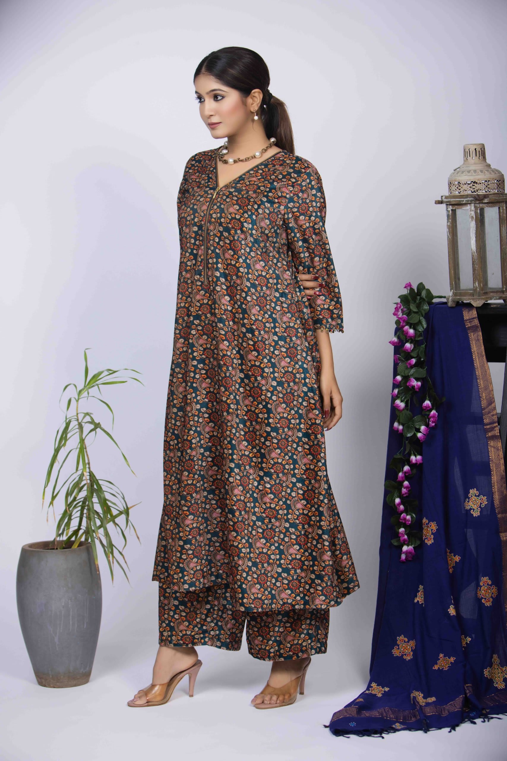 Rama Blue Kurti Set with Intricate Floral and Paisley Print