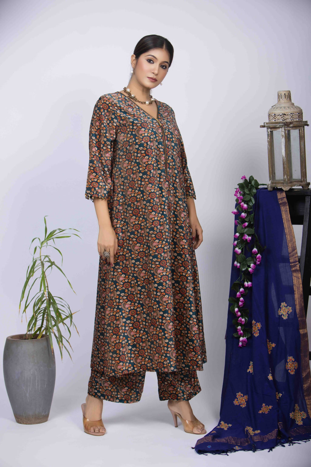 Rama Blue Kurti Set with Intricate Floral and Paisley Print
