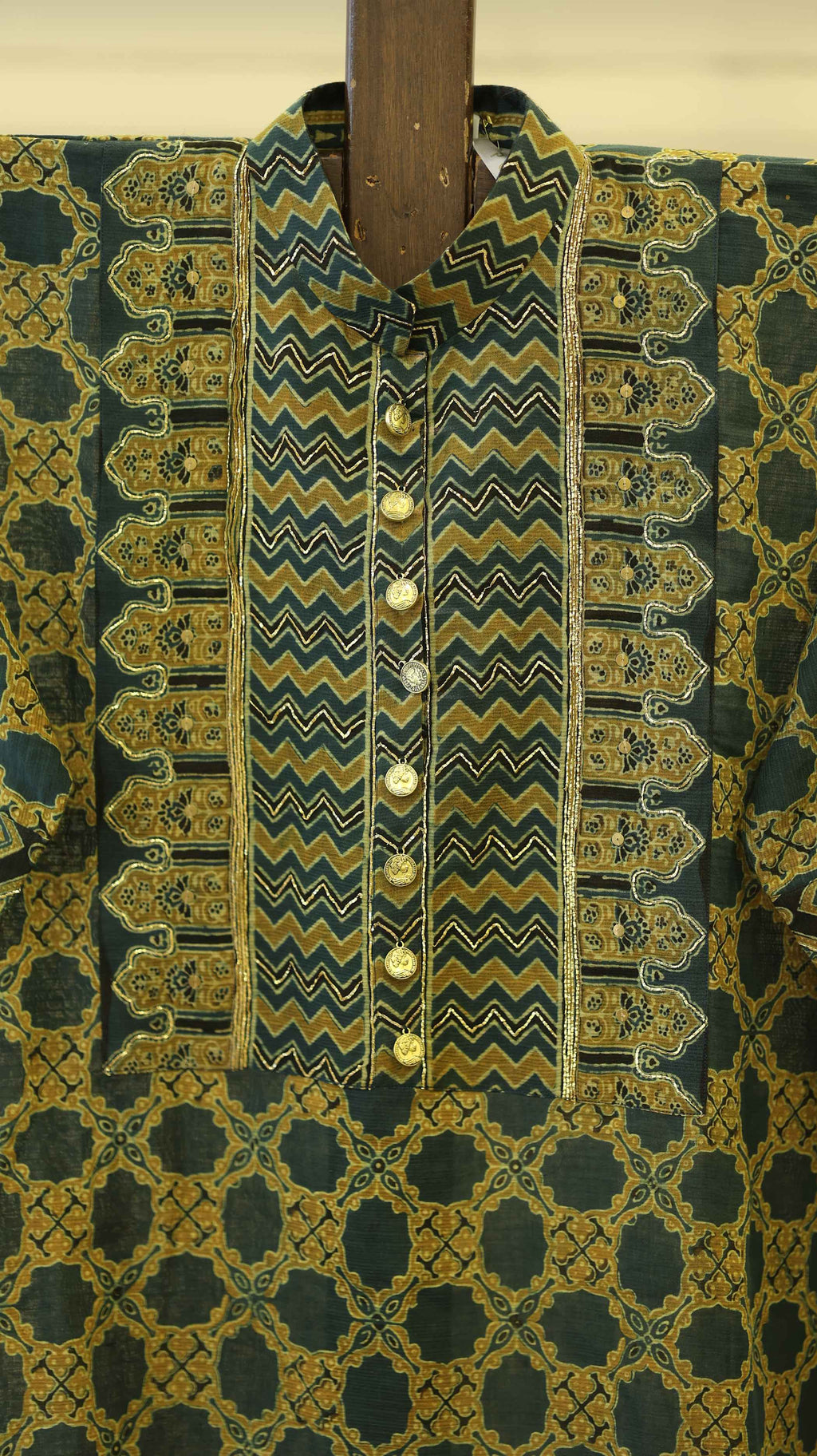 Golden Zigzag Kurti Set with Embroidery and Lattice Motif