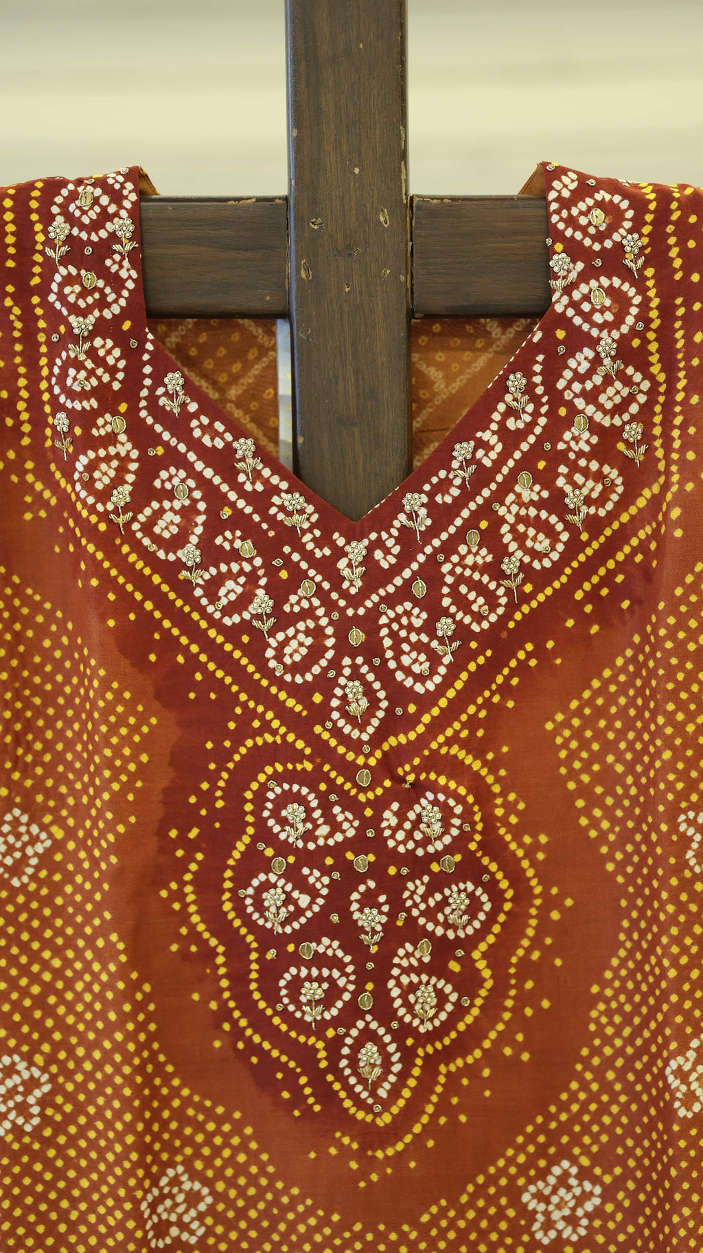 Maroon Kurti Set with Bandhani Patterns and Sequins Embellishment