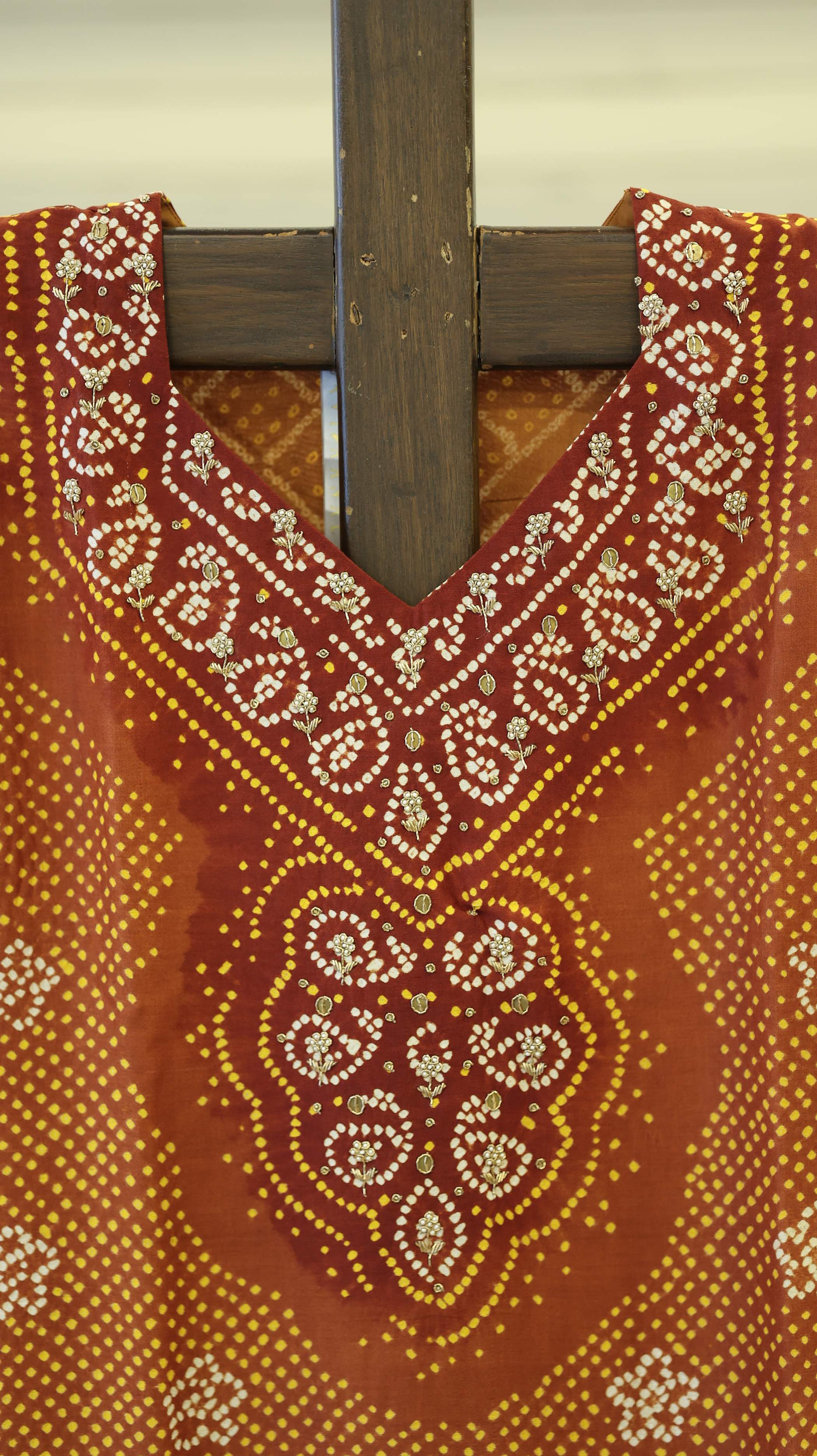 Maroon Kurti Set with Bandhani Patterns and Sequins Embellishment