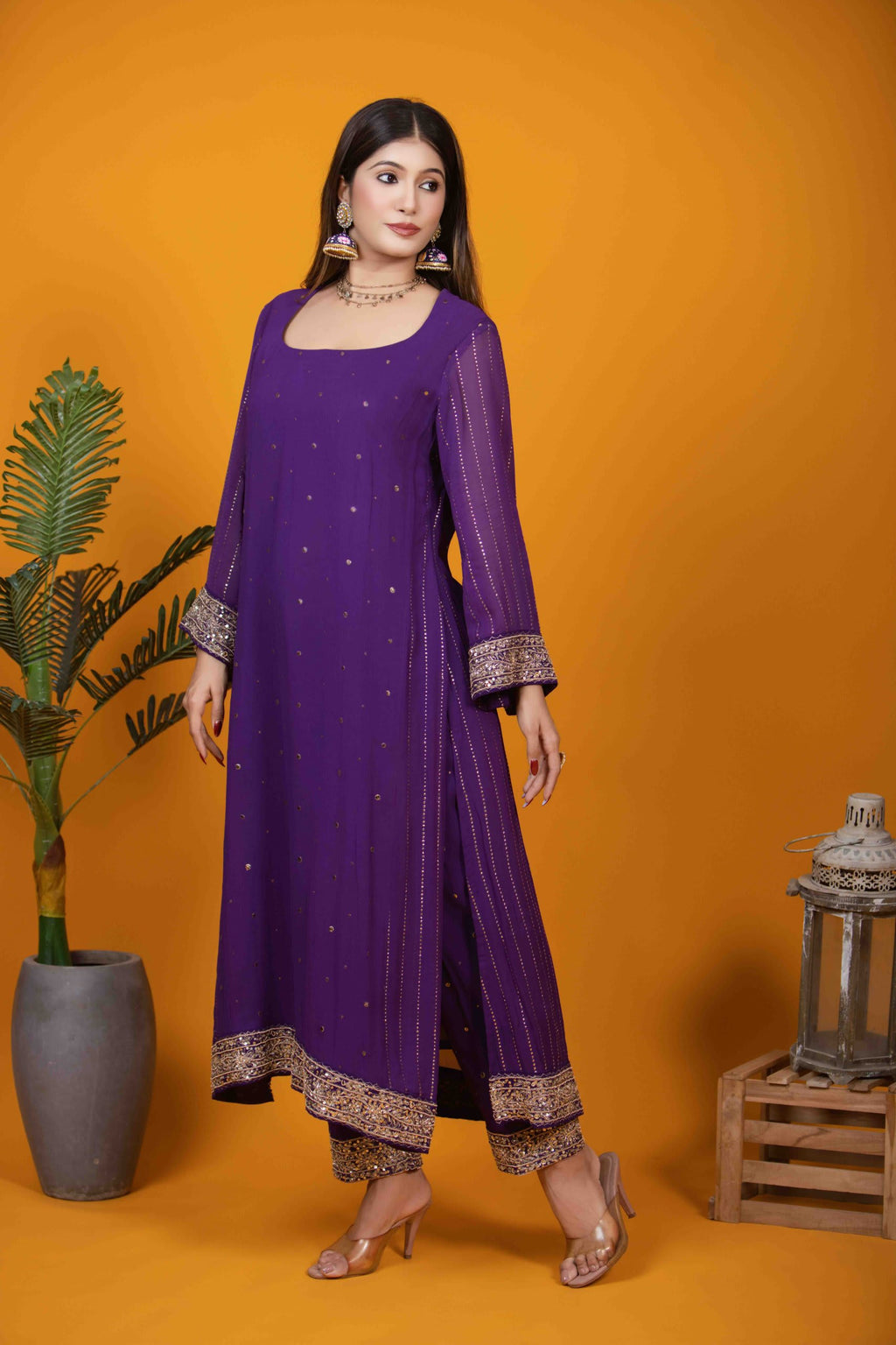 Purple Embroidered Kurta Set with Mukaish and Georgette Fabric