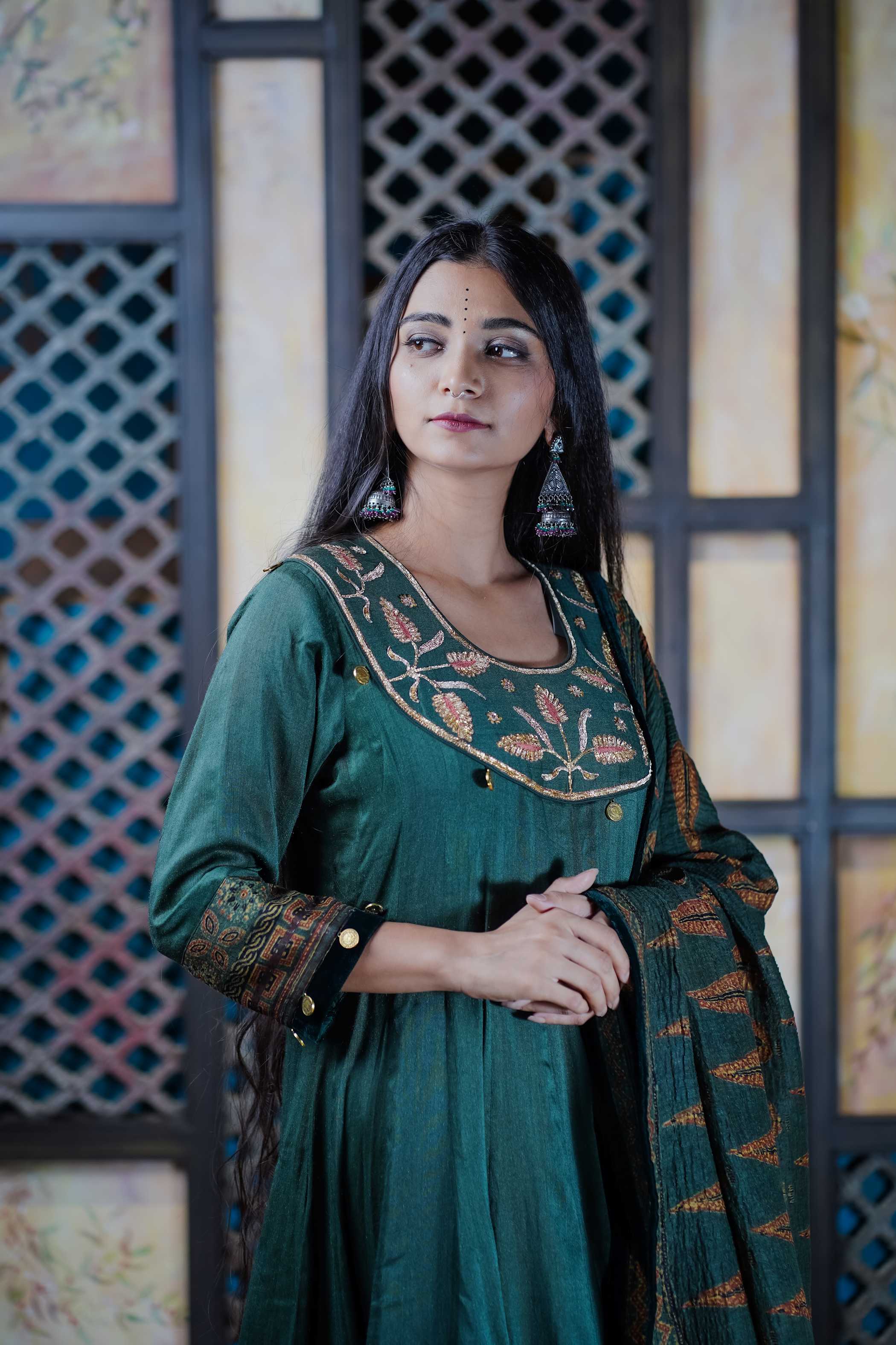 Emerald Green Ajrak Kurti Set with Floral Embroidery and Leaf Motifs