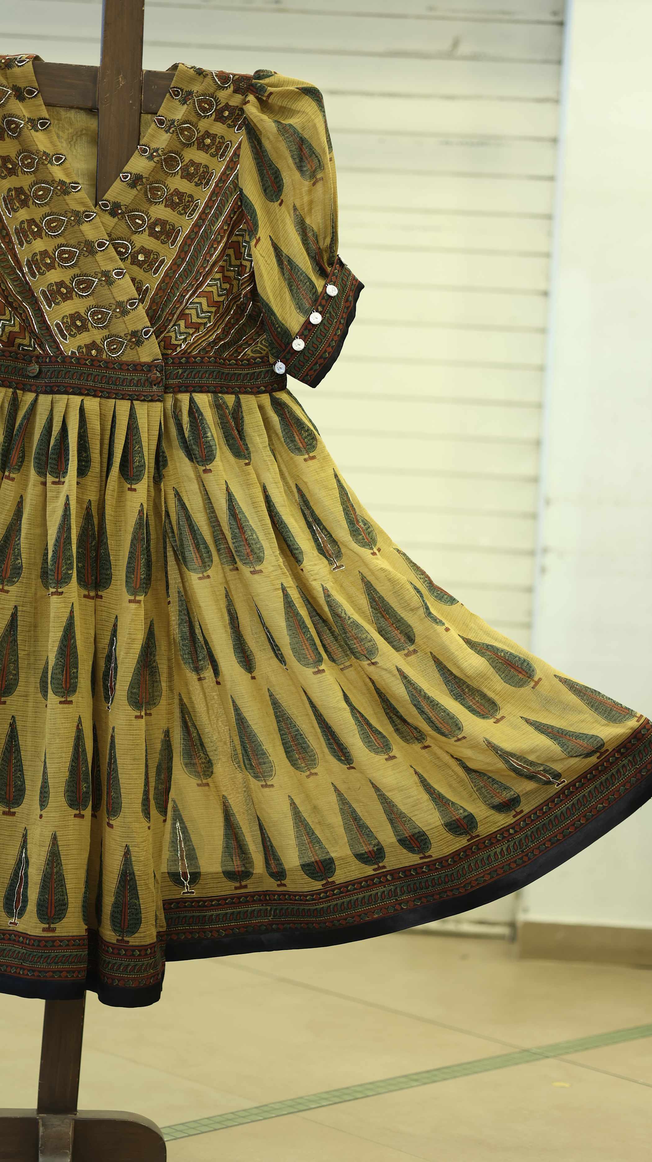 Earthy Kurti Set with Leaf Motif & Ornate Embroidery