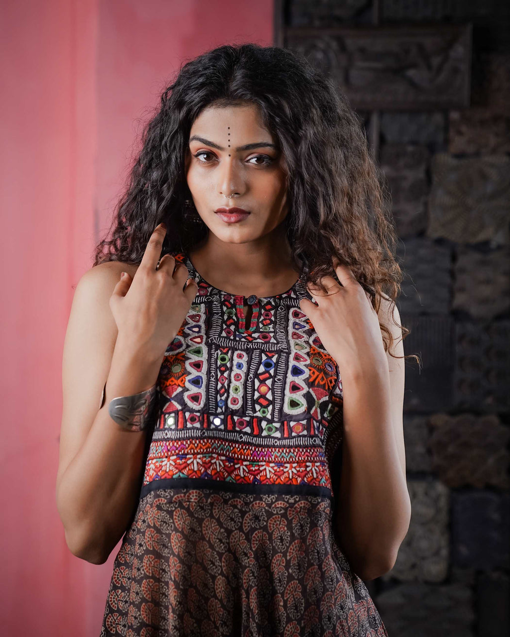 Ajrak Sleeveless Kurti Set with Asymmetrical Hemline in Earthy Tones
