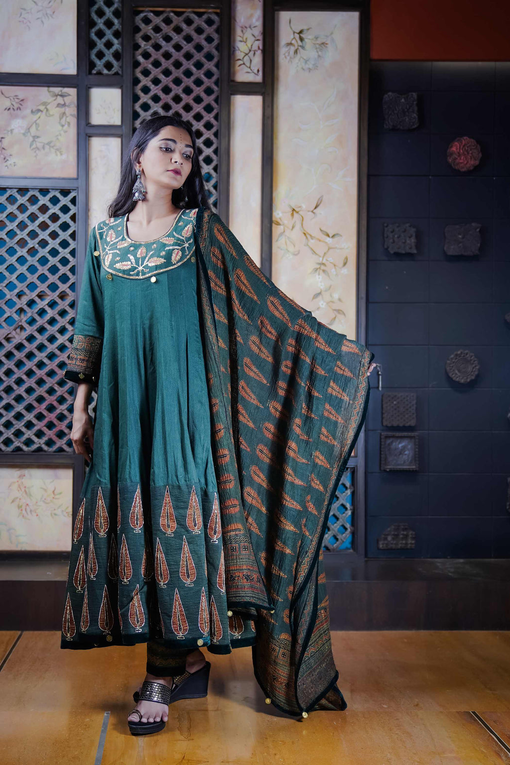 Emerald Green Ajrak Kurti Set with Floral Embroidery and Leaf Motifs