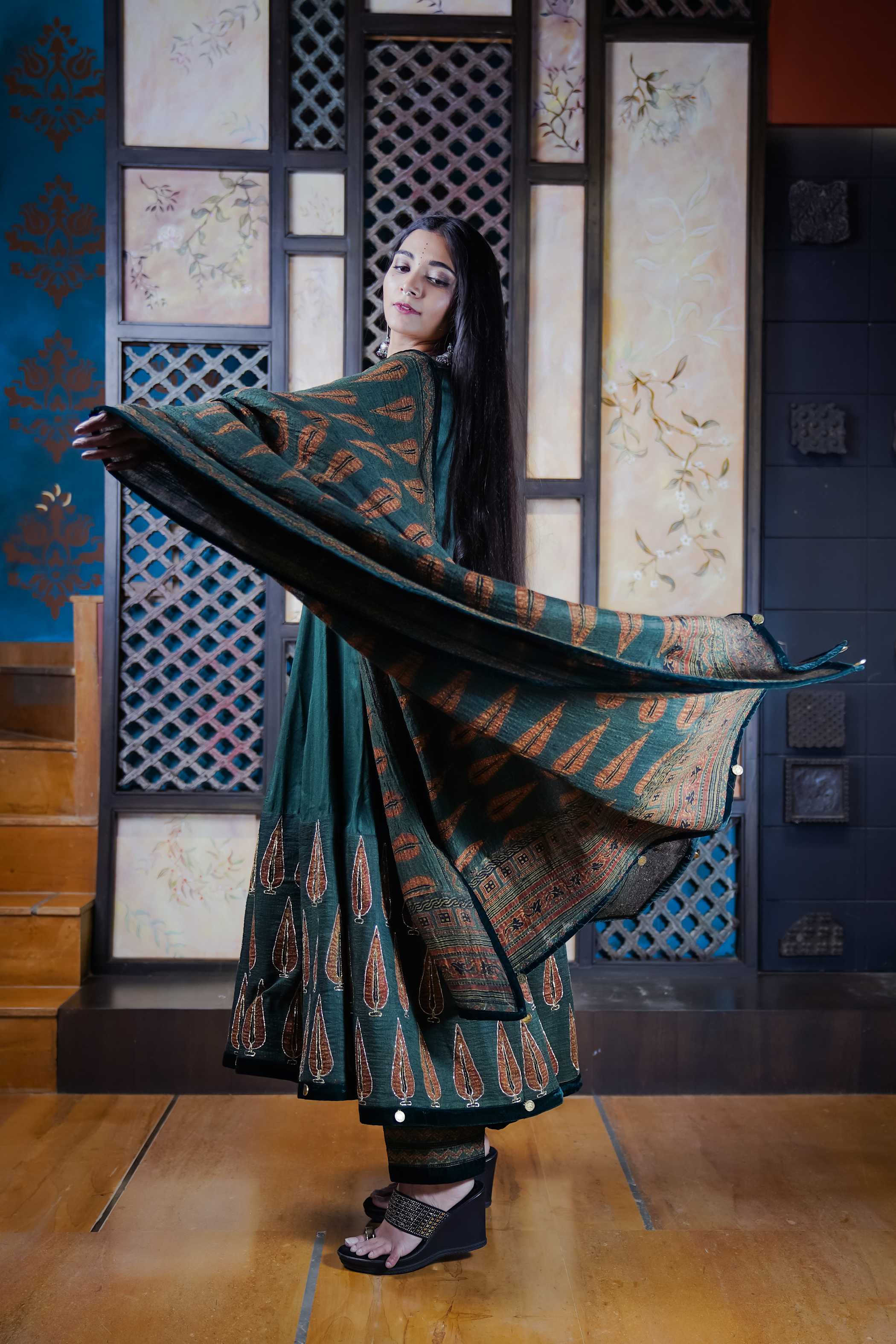 Emerald Green Ajrak Kurti Set with Floral Embroidery and Leaf Motifs